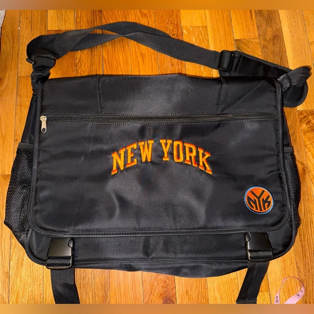 New York Knicks Messenger Bag Black Orange Embroidered Logo Adjustable Strap NBA